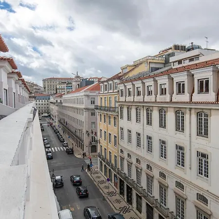 Two Bedroom With Ac In Baixa By Lovelystay