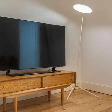 Appartement Two Bedroom With Ac In Baixa By Lovelystay *