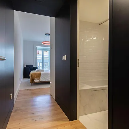Two Bedroom With Ac In Baixa By Lovelystay