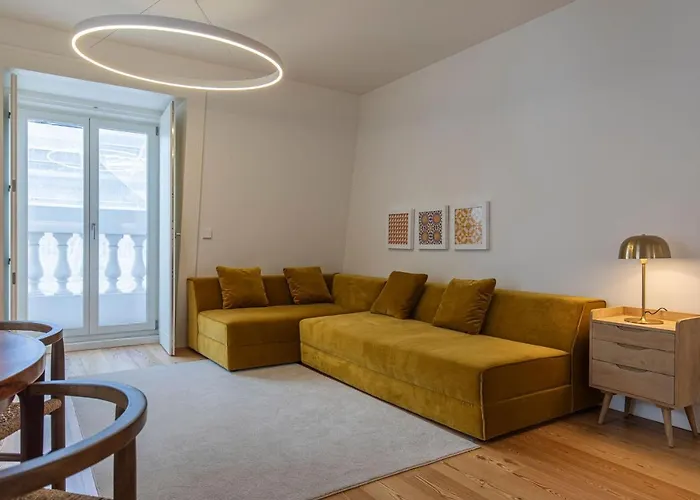 Stunning In Heart Of By Lovelystay Lisboa